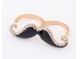 Anel Mustache de dois dedos com strass