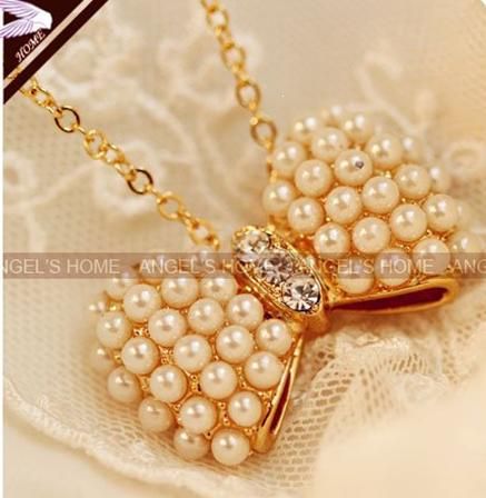Colar de Laço com Pérolas