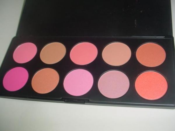 Paleta de blush com 10 cores